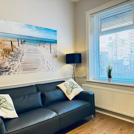 Rockcliffe Retreat, Stylish Coastal Apartment Whitley Bay Buitenkant foto